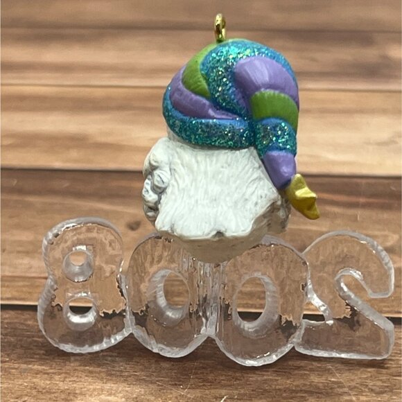 2008 HALLMARK KEEPSAKE ORNAMENT QX7061 COOL DECADE OWL IN SCARF WINKING - Picture 7 of 8